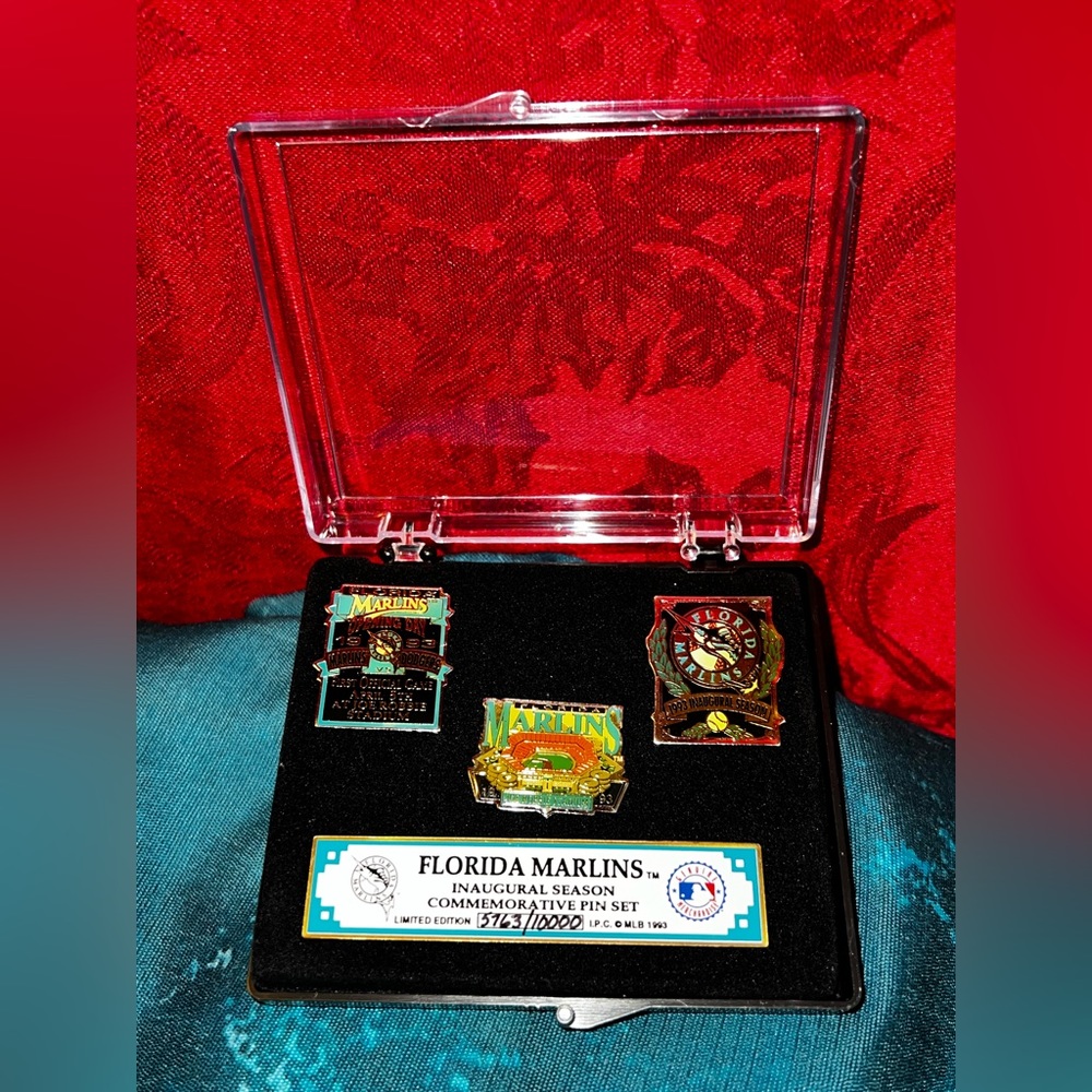 Florida Marlins Inaugural Season Commemorative Pin Set # 5763 / 10,000 New